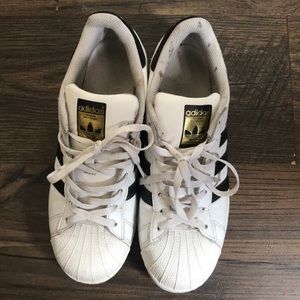 Adidas superstars